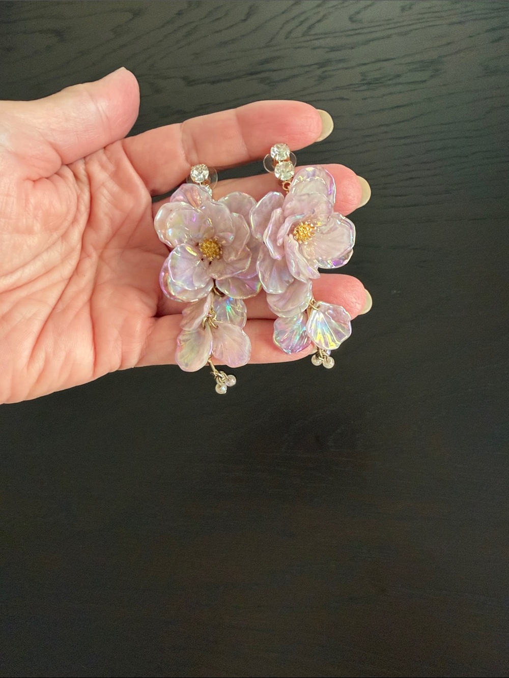 Flower statement earrings - Picture 3 of 3